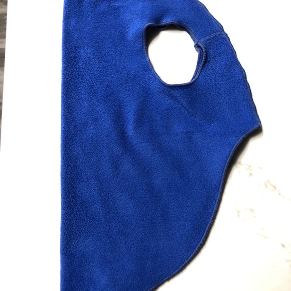 Pair of Goldpaw stretch fleece size 10 dog sweaters - Picture 6 of 9